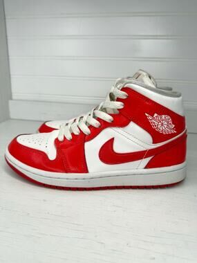 Air Jordan 1 Mid Syracuse Habanero Red Women’s 7 BQ6472-116 White Red